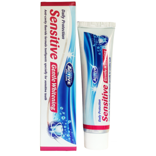 Beauty Formulas Active Oral Care Sensitive Whitening Zahnpasta mit Fluorid 100 ml